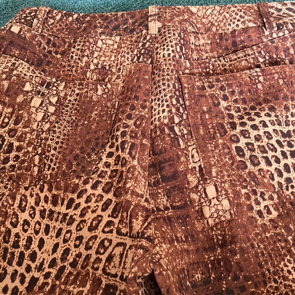 Peace of Cloth animal print pants - Picture 6 of 7